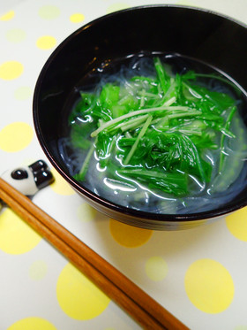 簡単汁物一品✿白菜とはるさめのスープ