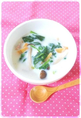 優しいお味✿ほうれん草みるくスープ