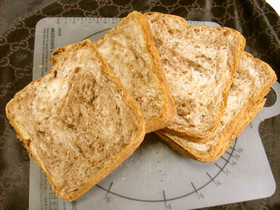 HBでマーブル食パン（天然酵母）