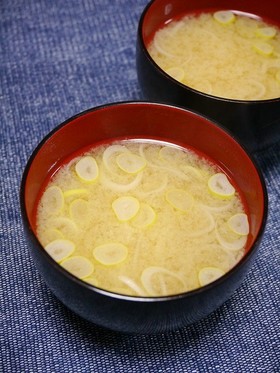 簡単！生姜とごぼうの味噌汁