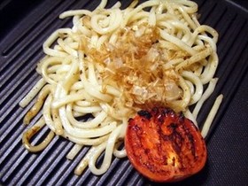 にんにく醤油で美味しい簡単焼きうどん