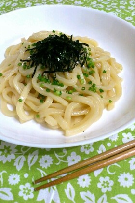 レンジで簡単ランチ＊柚子胡椒バターうどん