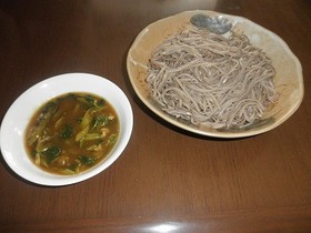 暑い日に！　カレーざるそば