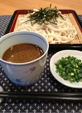 にんにく胡麻だれうどん