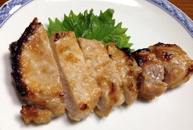 豚ロース厚切り肉のＷ麹漬