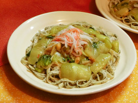 チンゲン菜とカニカマあんかけうどん