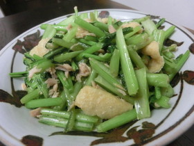 簡単☆シンプル☆カブの葉とツナの炒め物