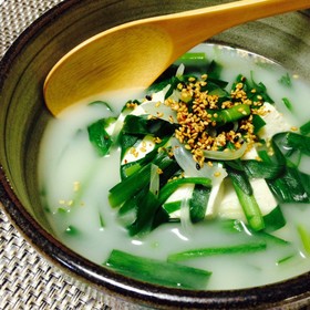 豆腐とニラのほっこり鶏白湯スープ♫