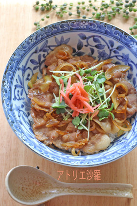 簡単！甘辛醤油味で柔らかな★豚丼★