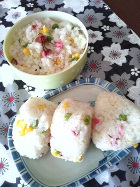 春行楽☆炊飯器で簡単！桜おこわ&おにぎり