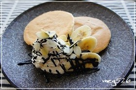 チョコバナナとアーモンドのパンケーキ