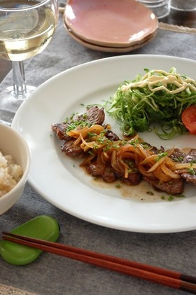 牛のバター焼きさっぱりオニオンソース