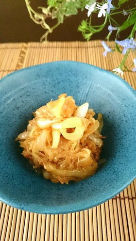 ご飯のお供に☆新玉ねぎの甘酢おかか炒め★