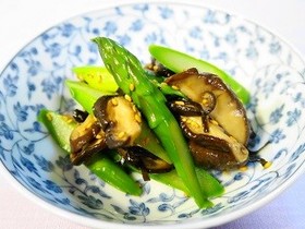 アスパラと炙り椎茸の塩昆布和え