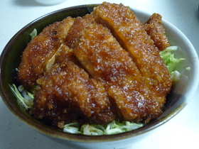 我が家の定番『ソースカツ丼（鶏むね肉）』