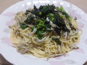 春の味、いかなごの釜揚げと菜の花のパスタ