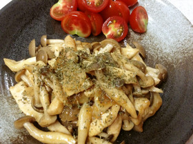 ♡◎ガリバタ醤油♪カジキとシメジ炒め