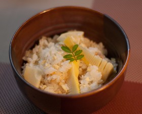 シンプルで美味しいタケノコご飯