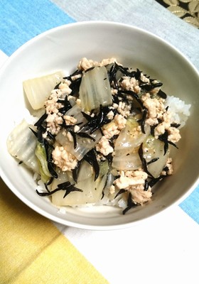 やさしい鶏そぼろあんかけ丼