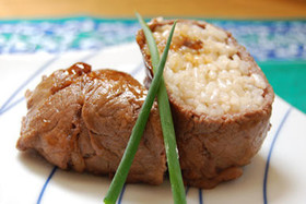 残ったご飯で　牛肉の肉巻きおにぎり