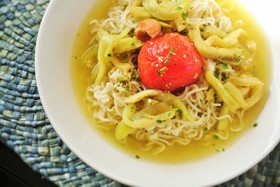 茄子トマトの簡単冷やしぶっかけ塩ラーメン