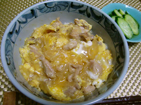 ★簡単！麺つゆだけで美味しい＊親子丼*♪