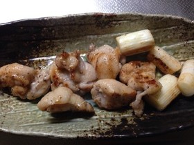 焼き鳥屋の味☆鶏ももと葱の塩焼き