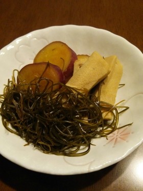 高野豆腐･さつま芋･きざみ昆布の煮物♪