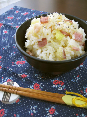 チーズが◎薩摩芋とベーコンの炊き込みご飯