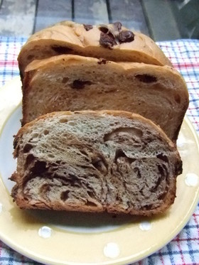 HBで☆チョコがゴロッと☆マーブル食パン