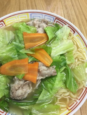 簡単・蒸し野菜をのせたラーメン