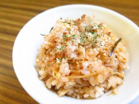 鶏ささみと塩昆布の生姜焼き風混ぜご飯