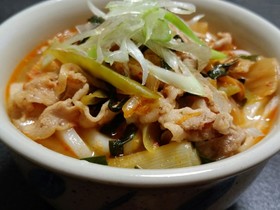 ぱぱっとお手軽！あったか豚キムチうどん