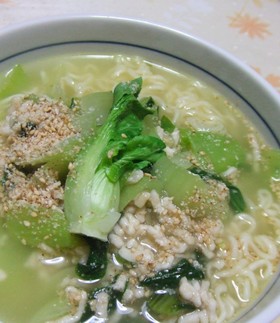 美味★鶏ミンチと青梗菜の餡かけ塩ラーメン