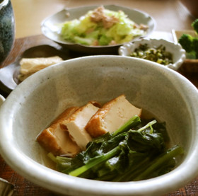 色よく仕上げる☆小松菜と厚揚げの煮物