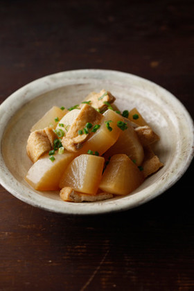 大根と油揚げの煮物