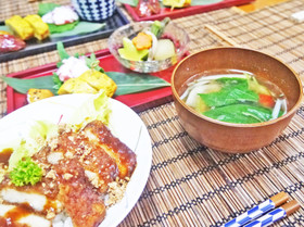 ムネチキンカツ丼