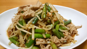 にんにくの芽ともやしと豚肉の甜麺醤炒め♪