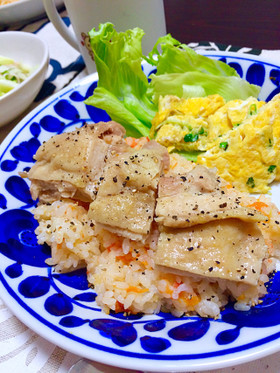 鶏とトマトの洋風炊き込み