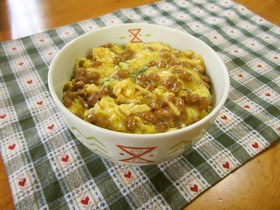 朝ご飯に♪ふわふわトロトロ納豆入り卵焼き