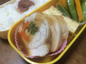 お弁当用に…鶏ムネ肉の野菜巻き