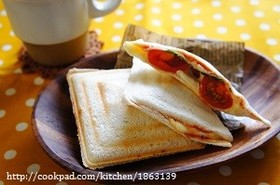 大葉入り☆カルツォーネ風?!ホットサンド