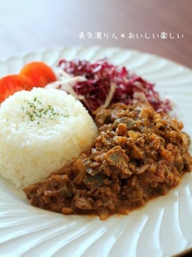 れんこんとトマトの肉みそカレー