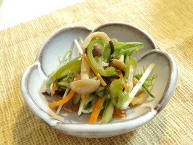 さっと炒めて漬ける！野菜の中華サラダ