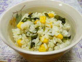 子供が大好き☆わかめとコーン炊き込みご飯