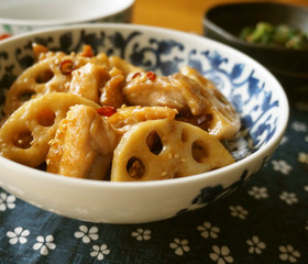 お弁当に☆鶏肉と蓮根のピリ辛炒め