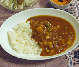 シーチキンマイルドで♪トマト缶カレー