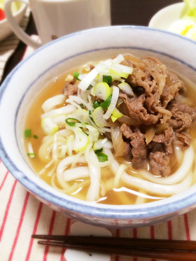 玉ねぎ入り肉うどん