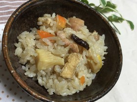 絶品！！切干大根入り筍ご飯