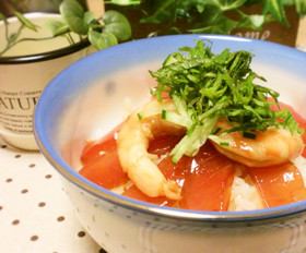 ぱぱっと！マグロとエビの漬け丼